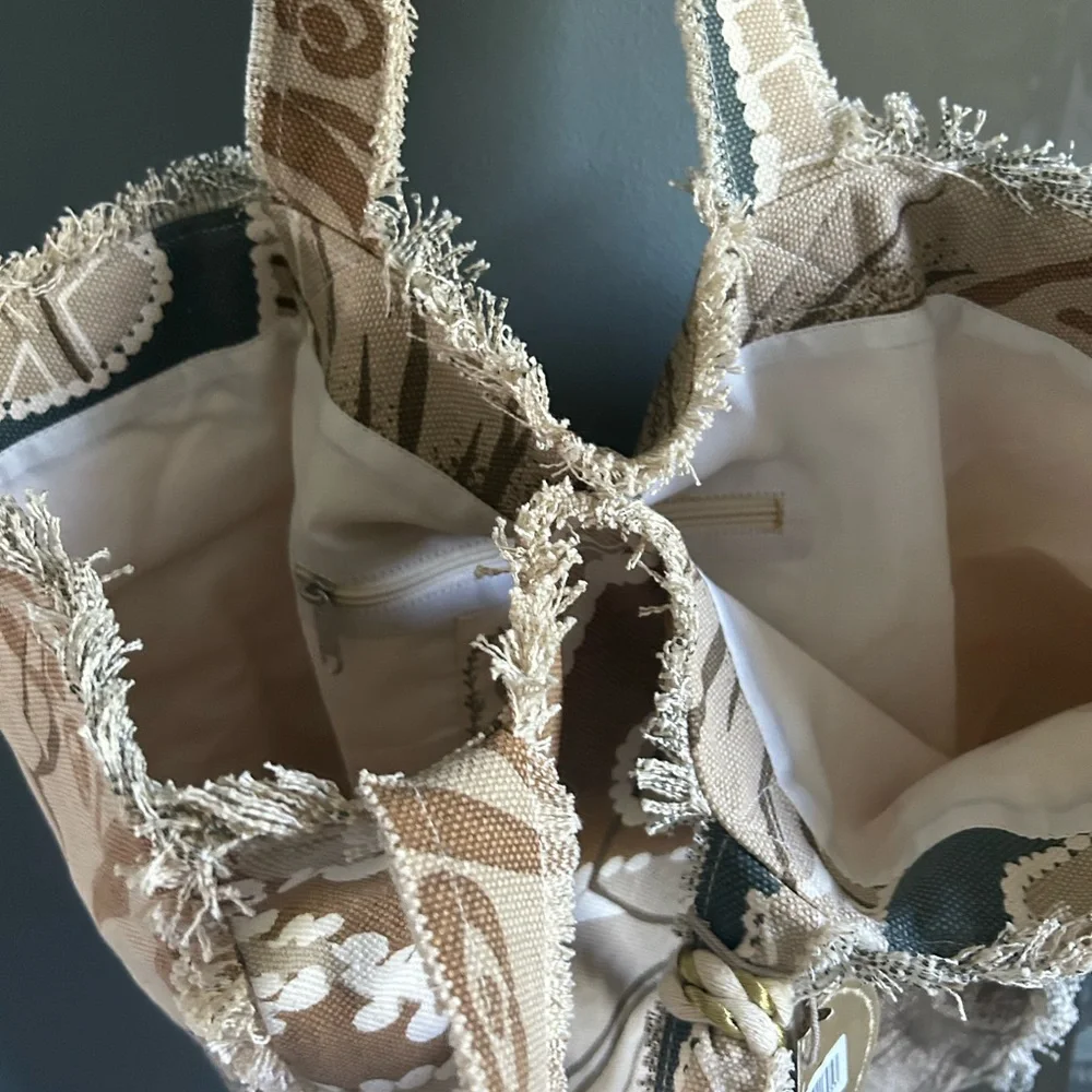 Artisan Fringed Tote Bag - Brown and Cream - Picture 7 of 11